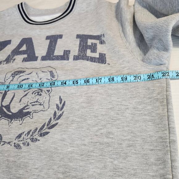 Yale University Men's Official Merch Sweatshirt Crewneck Medium Gray/Blue - Picture 7 of 10
